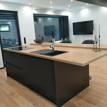 Lifestyle Cube House 1 דירה מוסבאך
