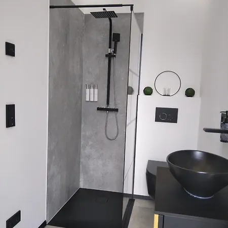 דירה Lifestyle Cube House 1