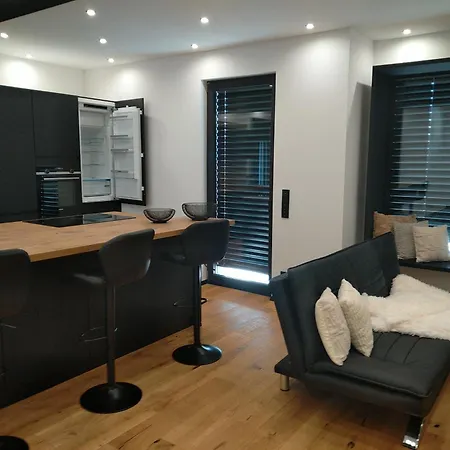 Lifestyle Cube House 1 דירה מוסבאך