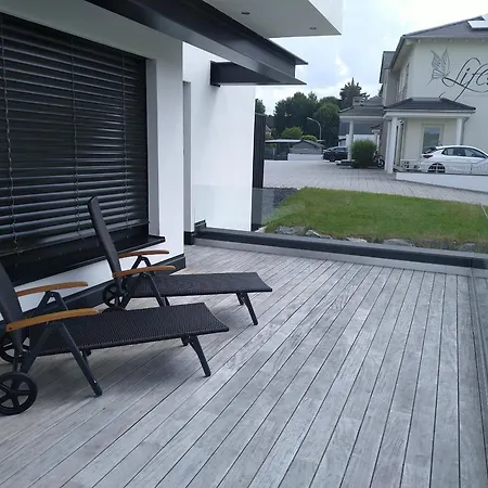 Lifestyle Cube House 1 *