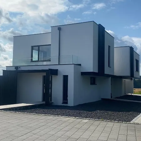 Lifestyle Cube House 1 *